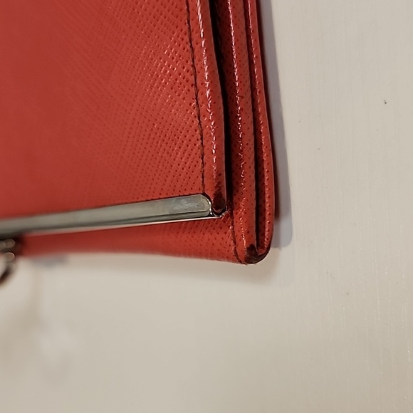 Salvatore Ferragamo Long Wallet - Picture 17 of 17
